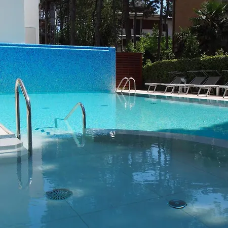 فندق Bella Venezia Mare 4*