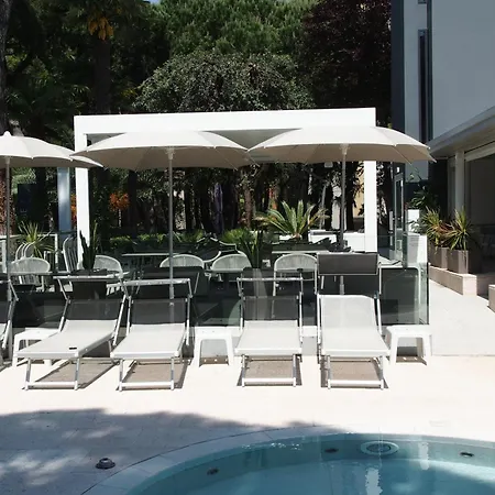 Bella Venezia Mare فندق 4*
