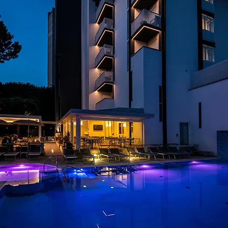 فندق Bella Venezia Mare 4*