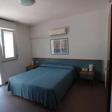 فندق Bella Venezia Mare لينانو سابيادورو