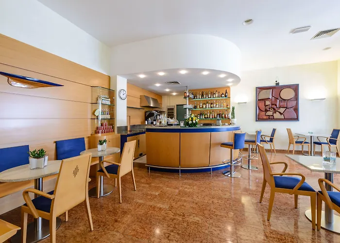 Hotel Bella Venezia Mare 4*